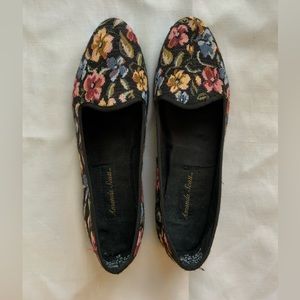 SOLD Vintage 90s floral tapestry flats SIZE 8